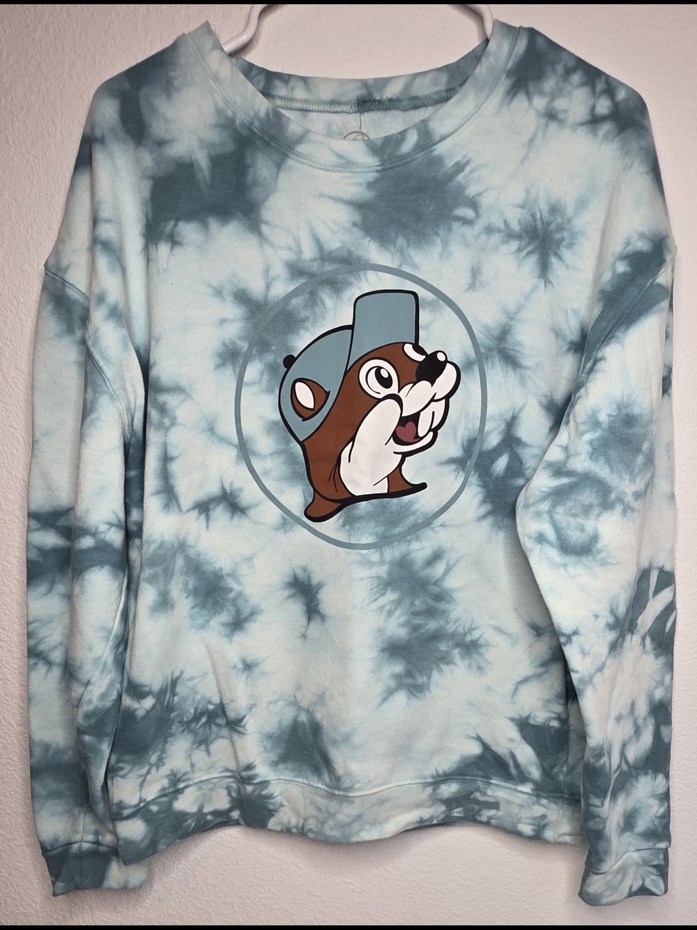 Blue Tie-Dye Buc-ees Graphic Pullover Sweatshirt